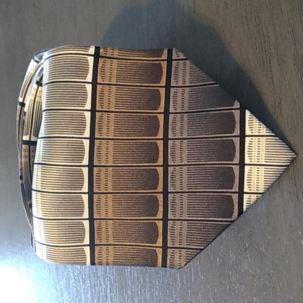 Knightsbridge brown geometric print silk necktie